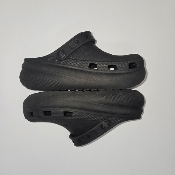 Used Crocs Cutie Crush Unisex Clogs for Kids, Black size 3 (little kid). - Picture 3 of 5